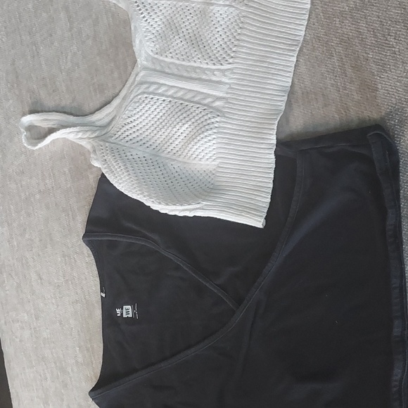 Me TO WE tops - Picture 1 of 6